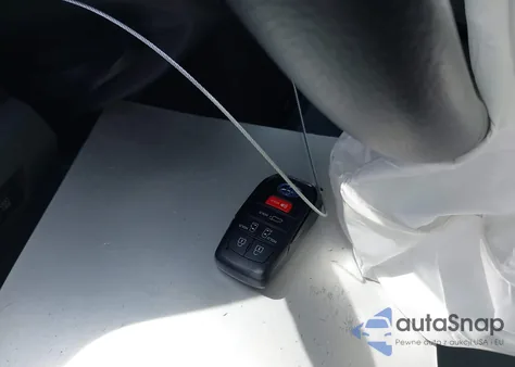 2024 Toyota Sienna Xle from USA, damaged, VIN 5TDJRKEC7RS219623